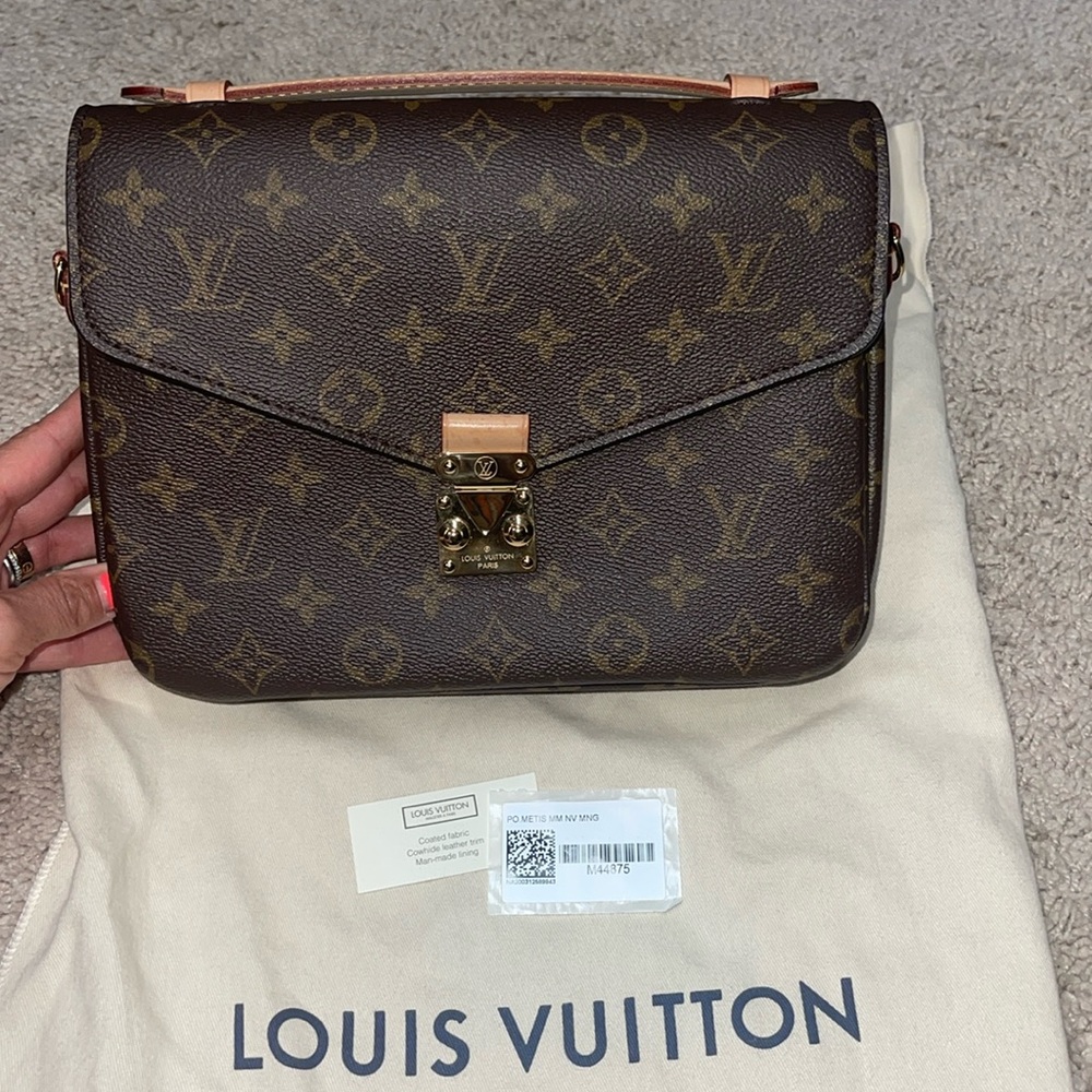 Louis Vuitton metis pochette